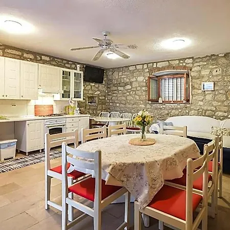 Miletic 3* Baška Voda